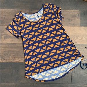 Lularoe tshirt • high low style